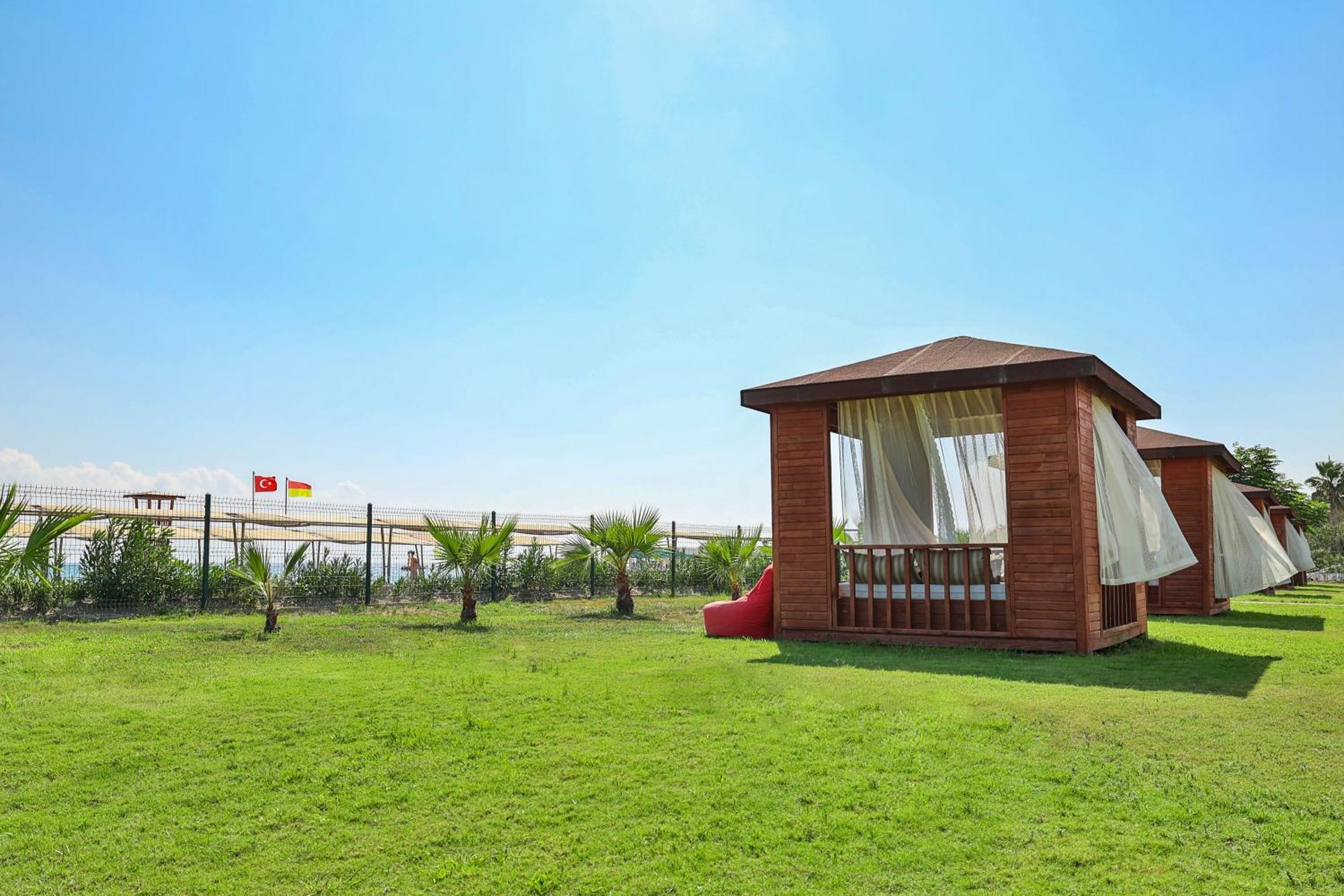 Crystal Boutique Beach & Resort - Adult Only 贝莱克 外观 照片