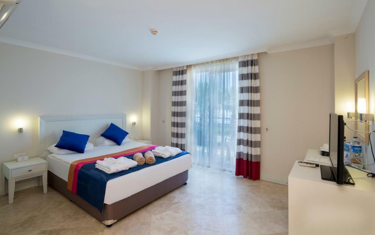 Crystal Boutique Beach & Resort - Adult Only 贝莱克 外观 照片